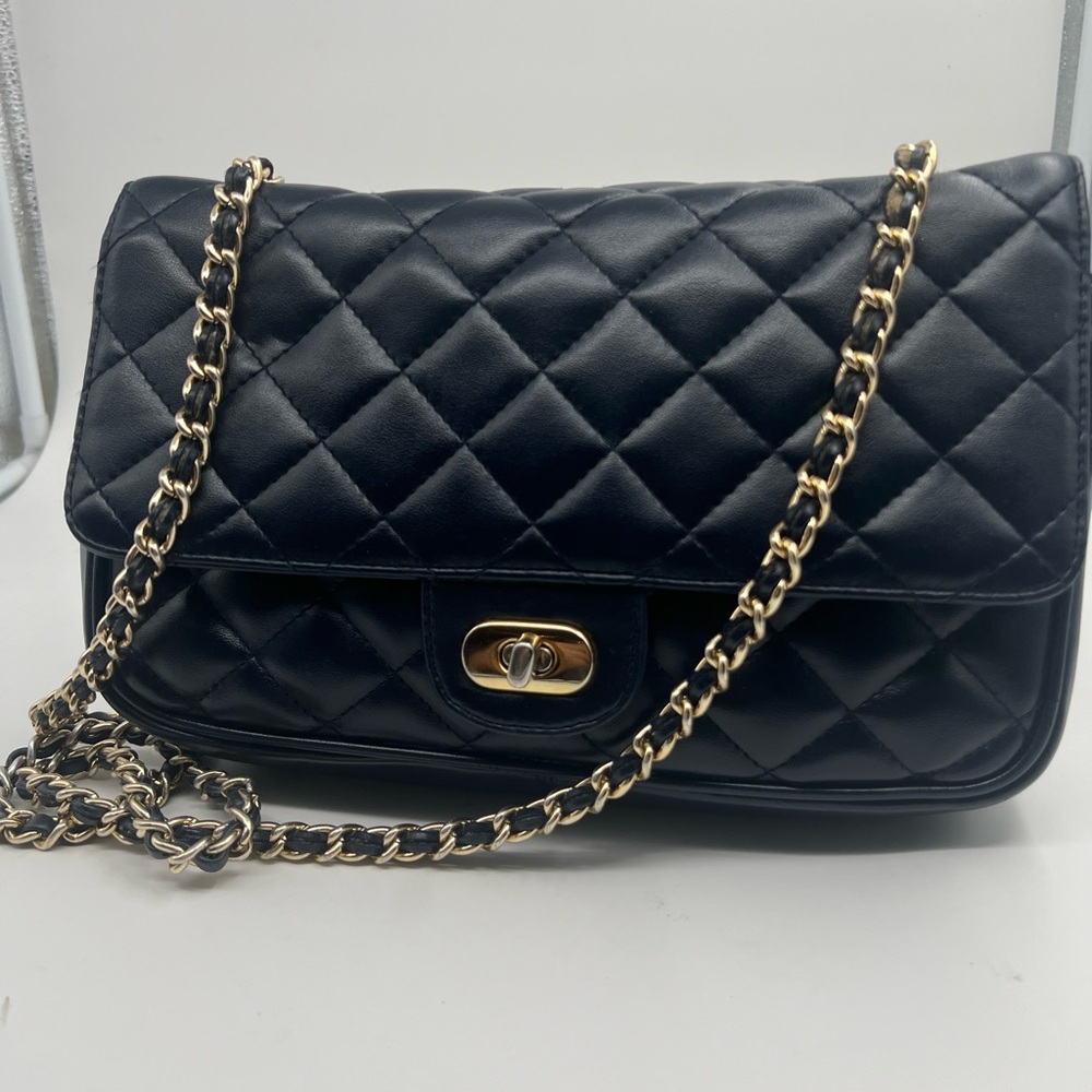 Jennifer Moore Elegant Black Quilted Chain Bag